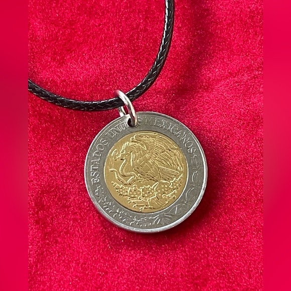 Mexico peso coin pendant necklace - Picture 1 of 2